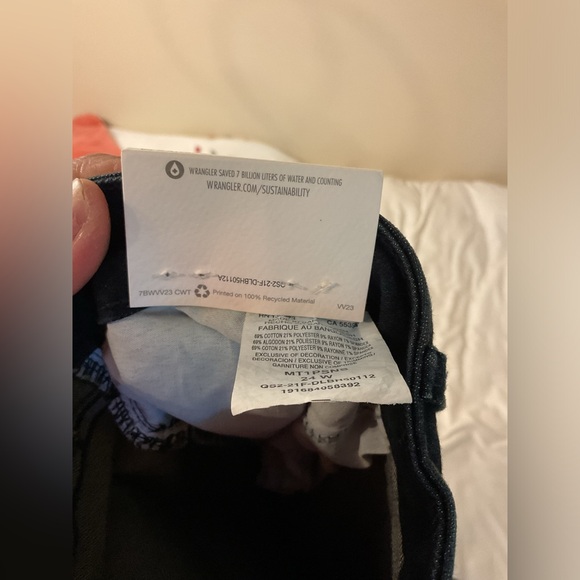 NWT Women’s Wrangler High Rise Unforgettable Skinny Jeans Size 24 - Picture 10 of 11